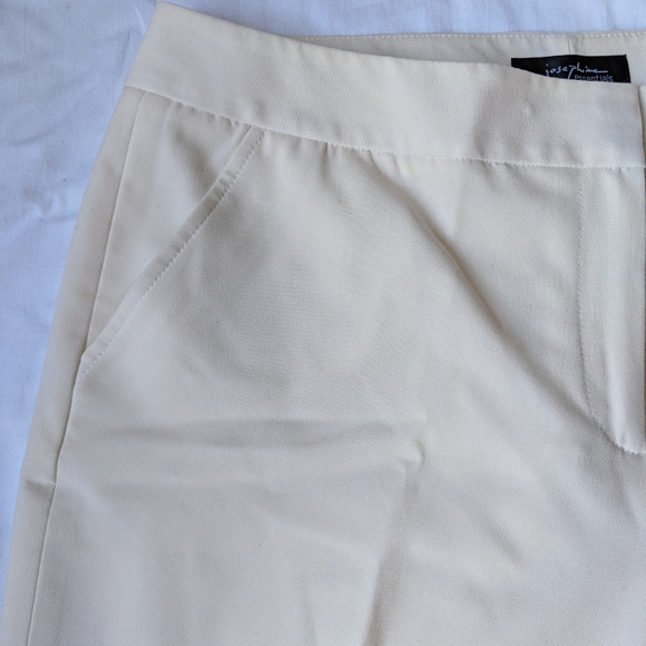 Fully-lined dress capris in cream - Picture 4 of 7